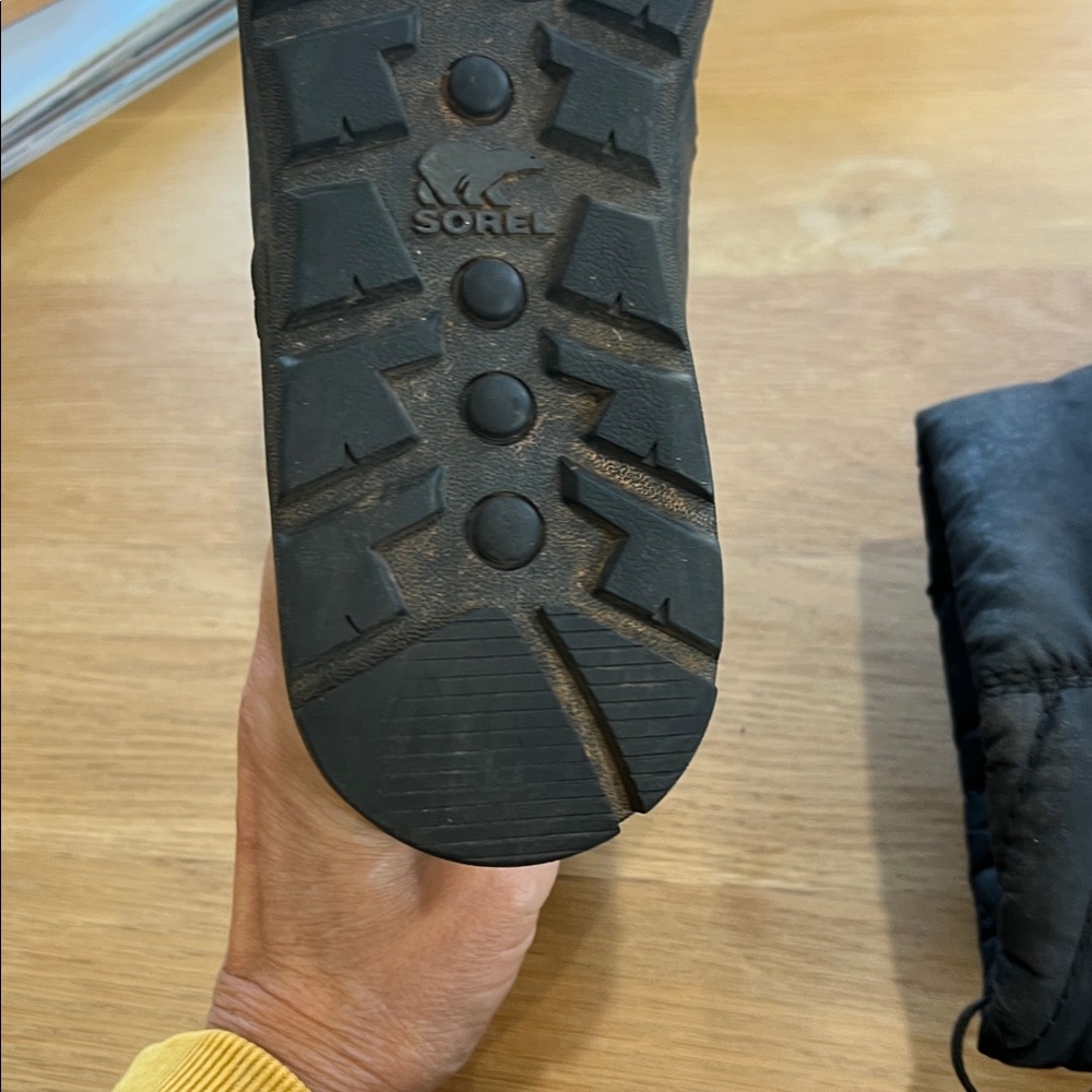 Sorel Puffer Boots - Picture 7 of 15